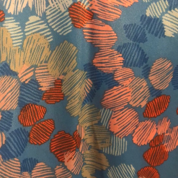 Tank - Picture 3 of 5